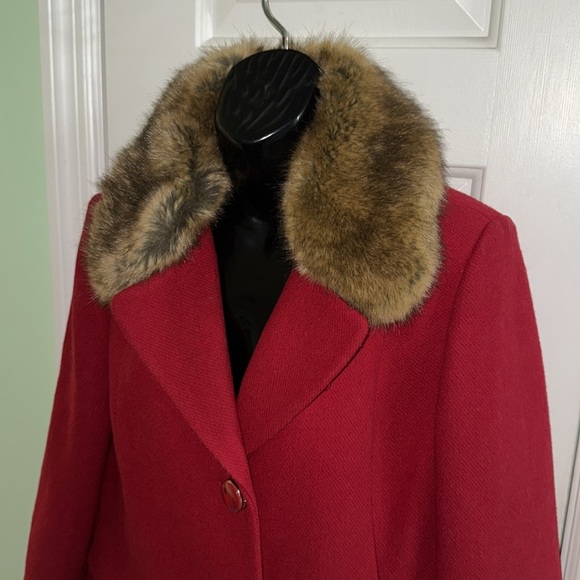 Kate Spade New York True Red Faux-Fur Trim Walker Coat Wool Blend Size Medium - Picture 3 of 15